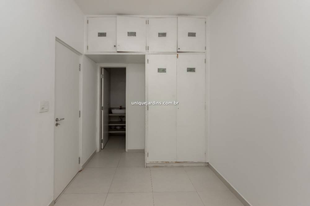 Apartamento à venda na Avenida Nove de JulhoItaim Bibi - 999-apartamento-itaim-bibi-sao-paulo-110123-1.jpg