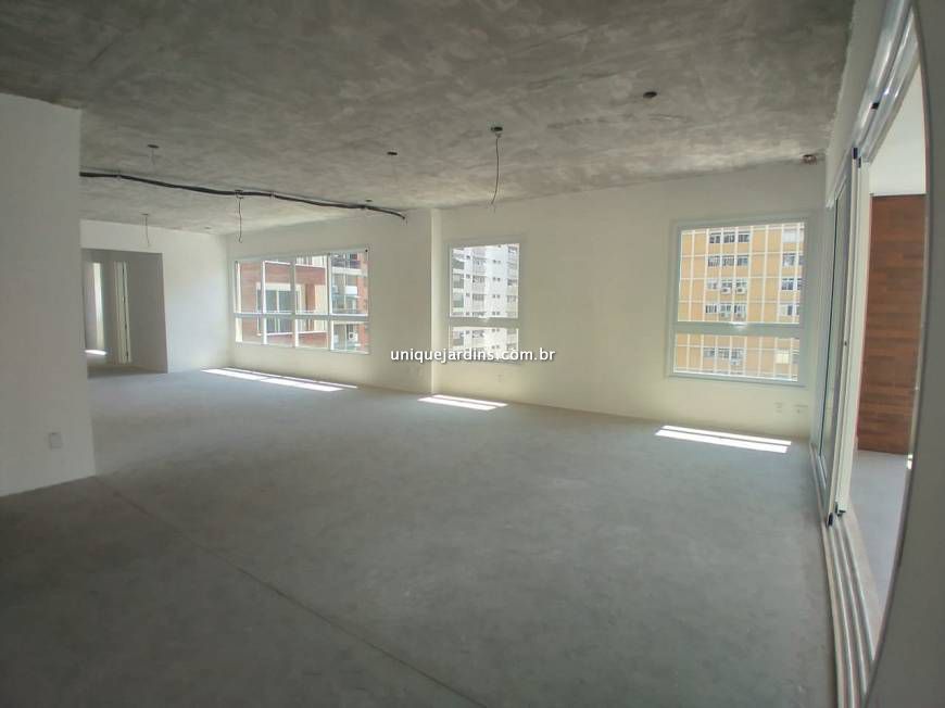 Apartamento à venda na Rua Doutor Renato Paes de BarrosItaim Bibi - 150927-1.jpg