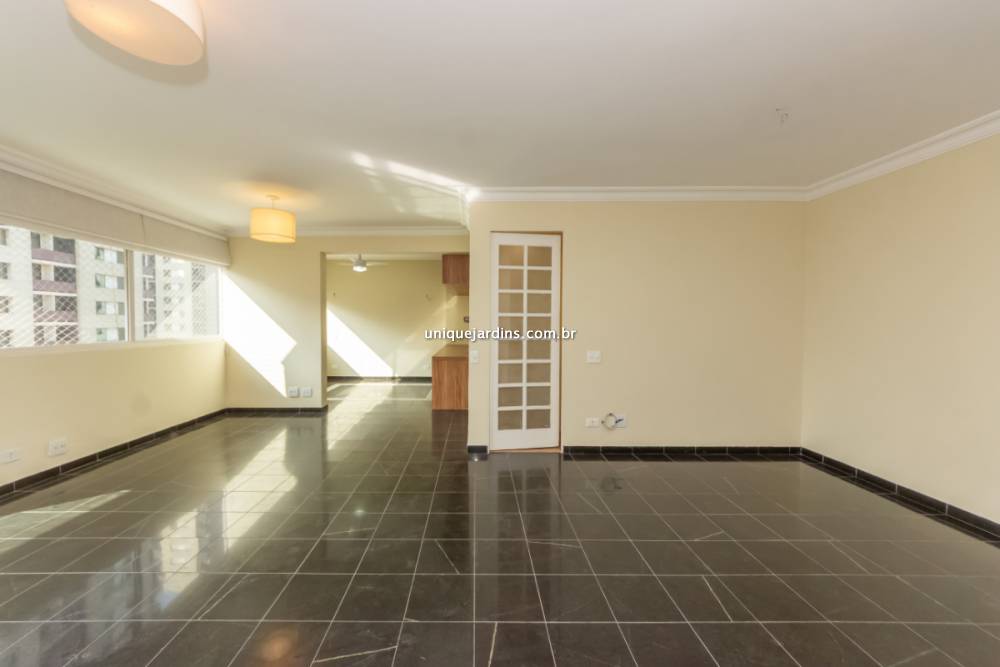 Apartamento à venda na Rua Bandeira PaulistaItaim Bibi - apartamento-itaim-bibi-sao-paulo-113150-2.jpg