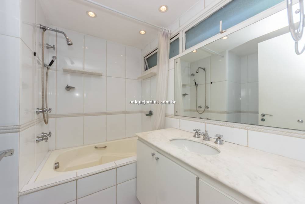 Apartamento à venda na Rua Bandeira PaulistaItaim Bibi - apartamento-itaim-bibi-sao-paulo-113152-15.jpg