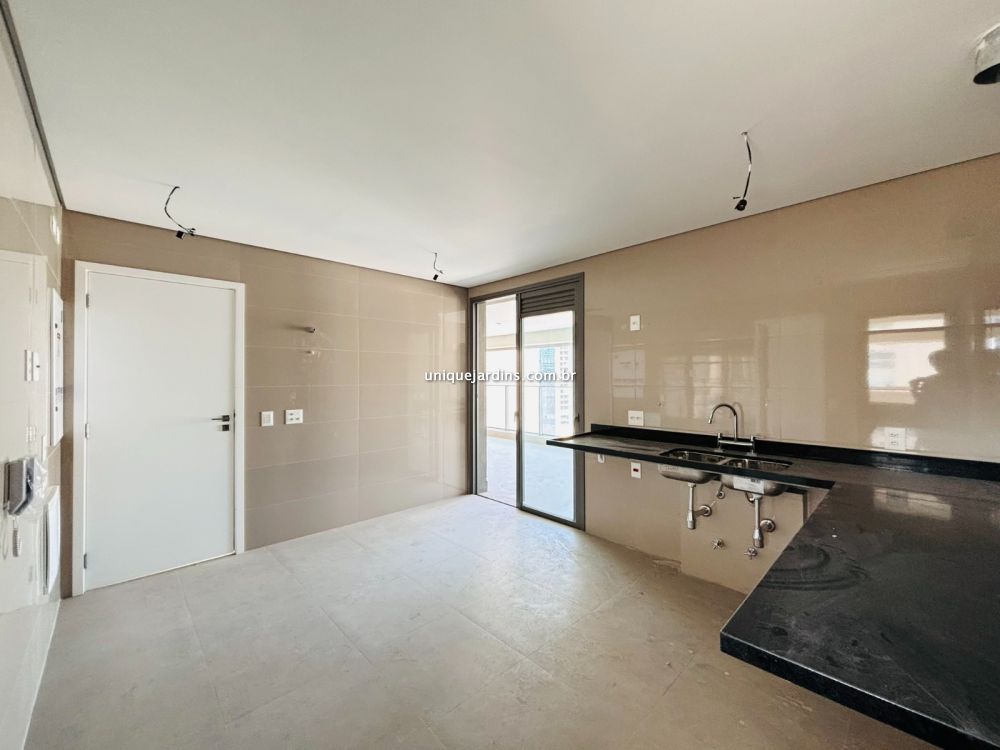 Apartamento à venda na Rua Santa JustinaVila Olímpia - 153723-0.jpg