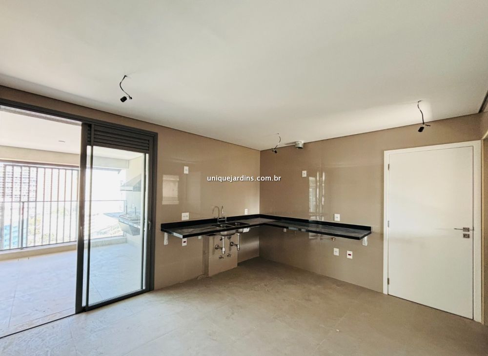 Apartamento à venda na Rua Santa JustinaVila Olímpia - 999-153736-8.jpg