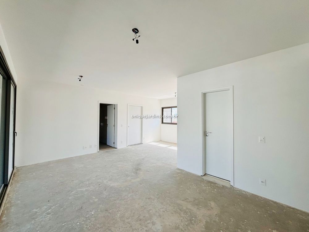 Apartamento à venda na Rua Santa JustinaVila Olímpia - 999-153736-9.jpg