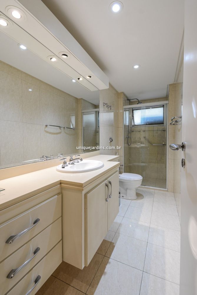 Apartamento à venda na Rua André FernandesItaim Bibi - 999-111857-4.jpg
