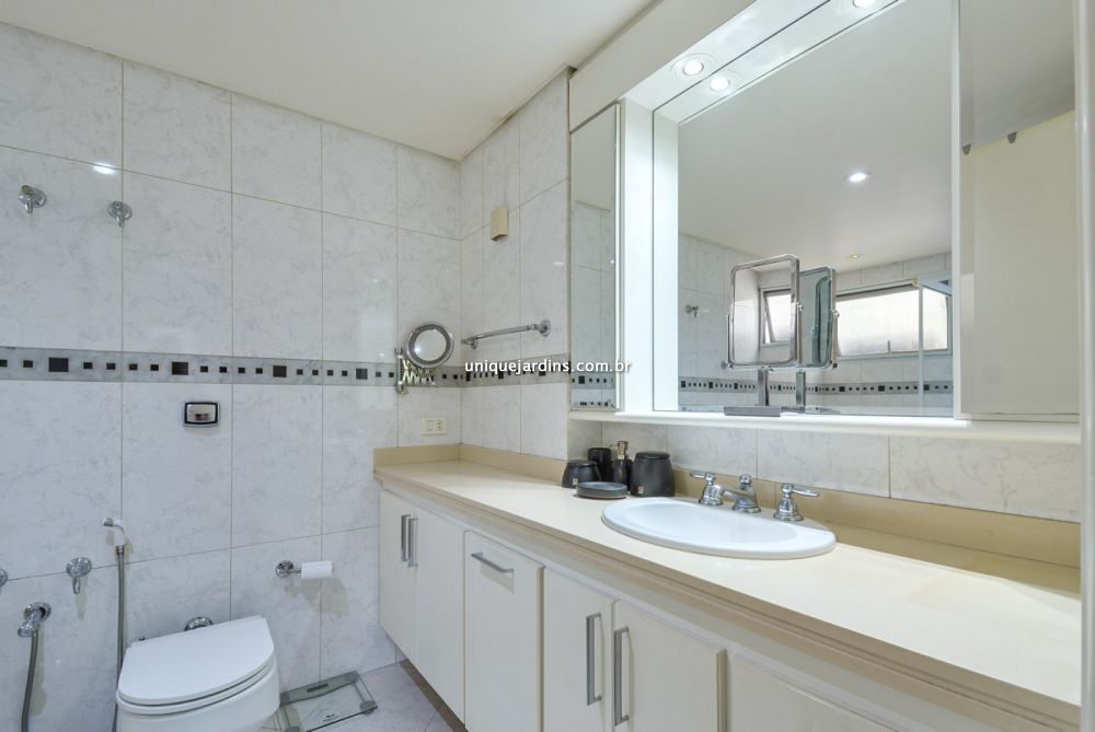 Apartamento à venda na Rua André FernandesItaim Bibi - 999-111858-13.jpg