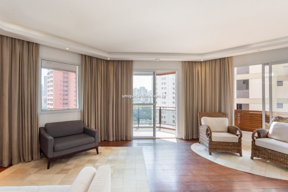 Apartamento à venda na Rua Silva CorreiaVila Nova Conceição - 161821-0.jpg