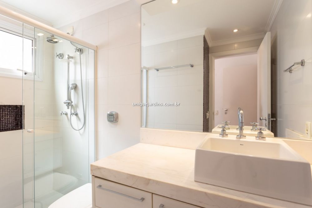 Apartamento à venda na Rua Silva CorreiaVila Nova Conceição - 161823-17.jpg