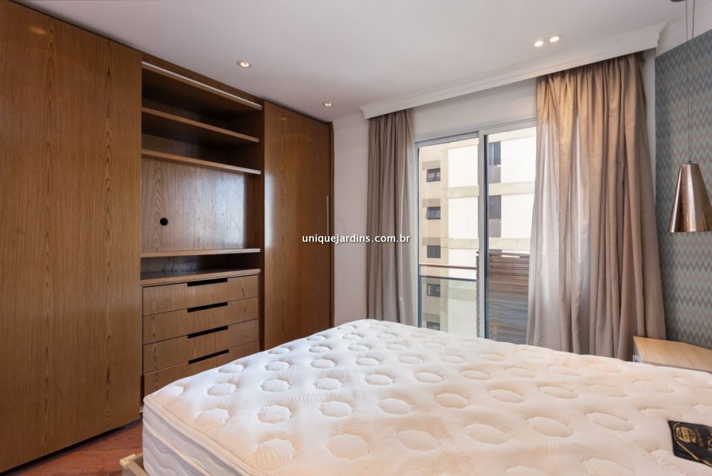 Apartamento à venda na Rua Silva CorreiaVila Nova Conceição - 999-161838-4.jpg