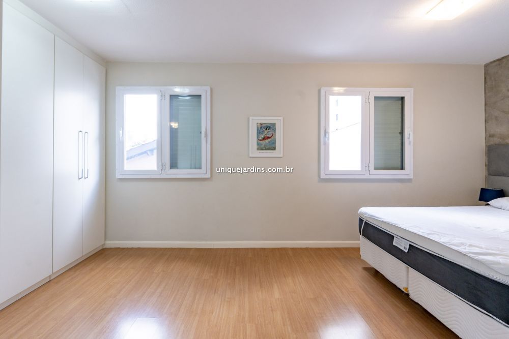Apartamento à venda na Rua Santa JustinaVila Olímpia - 999-121123-0.jpg