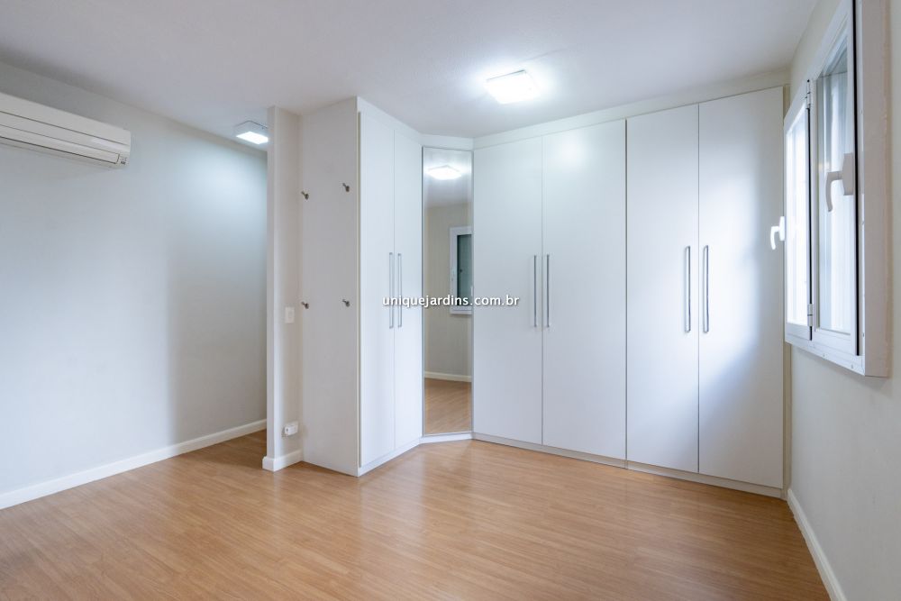 Apartamento à venda na Rua Santa JustinaVila Olímpia - 999-121124-3.jpg