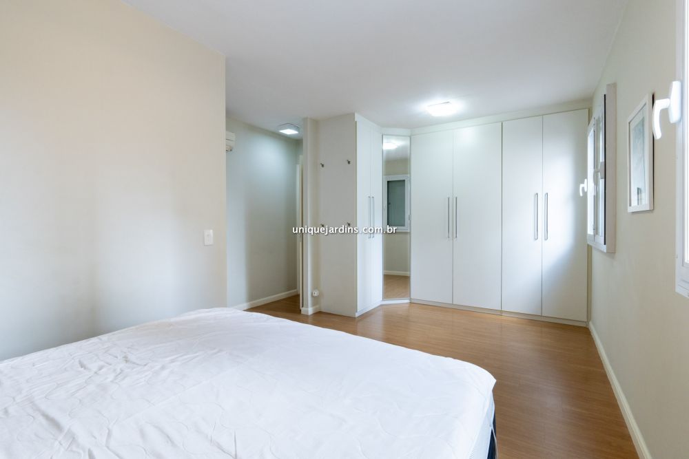 Apartamento à venda na Rua Santa JustinaVila Olímpia - 999-121124-4.jpg