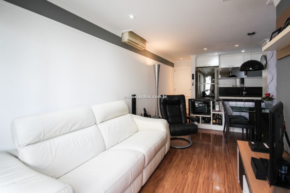 Apartamento à venda na Rua Comendador Miguel CalfatVila Nova Conceição - 092606-3.jpg