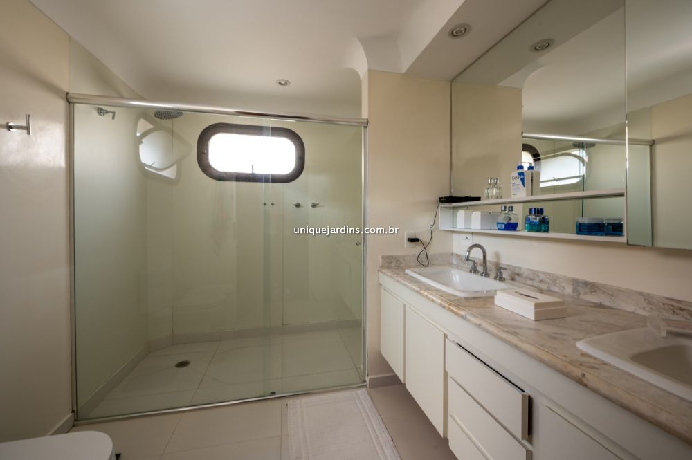 Apartamento à venda na Rua Lourenço de AlmeidaVila Nova Conceição - 999-100430-5.jpg