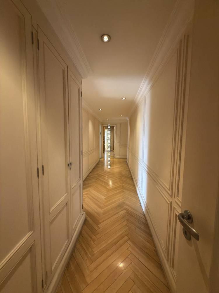 Apartamento à venda na Rua BahiaHigienópolis - r999-apartamento-higienopolis-sao-paulo-163910-17.jpg