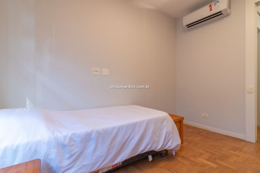 Apartamento à venda na Rua Joaquim FlorianoItaim Bibi - 999-122733-15.jpg