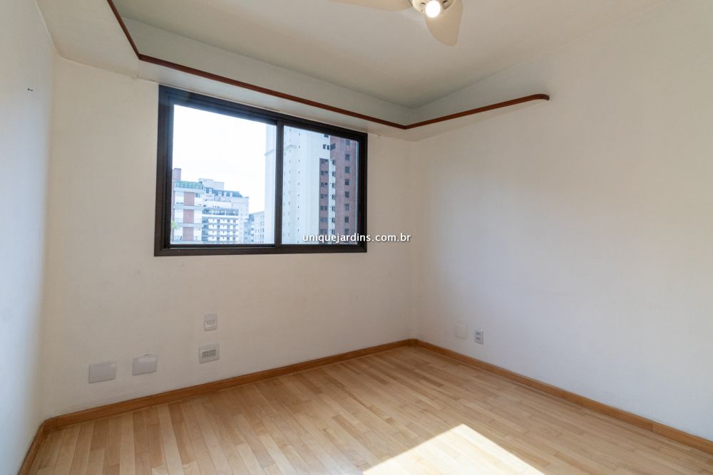 Apartamento à venda na Rua Lopes NetoItaim Bibi - 999-154058-0.jpg