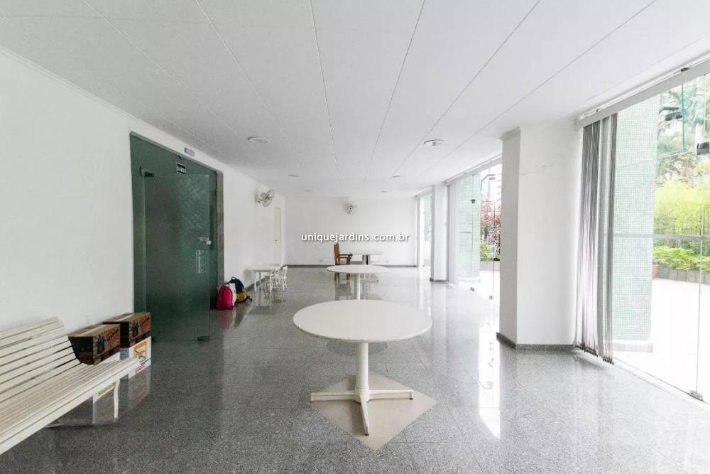 Apartamento à venda na Rua Pedroso AlvarengaItaim Bibi - 999-apartamento-itaim-bibi-sao-paulo-161324-1.jpg