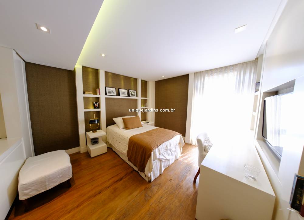 Apartamento à venda na Rua João CachoeiraItaim Bibi - 999-apartamento-itaim-bibi-sao-paulo-213010-0.jpg