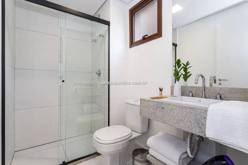 Apartamento à venda na Rua Bela CintraJardim América - 999-apartamento-jardim-america-sao-paulo-115658-0.jpg