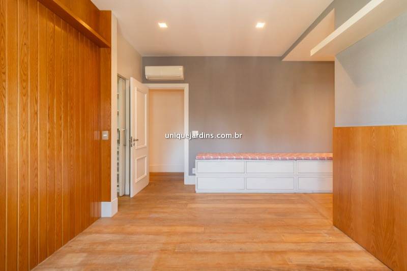 Apartamento à venda na Rua JacuriciItaim Bibi - 999-apartamento-itaim-bibi-sao-paulo-115437-1.jpg