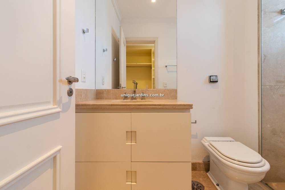 Apartamento à venda na Rua JacuriciItaim Bibi - 999-apartamento-itaim-bibi-sao-paulo-115438-4.jpg
