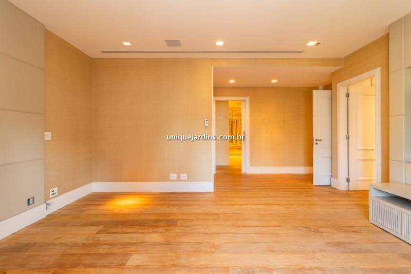 Apartamento à venda na Rua JacuriciItaim Bibi - 999-apartamento-itaim-bibi-sao-paulo-115438-5.jpg