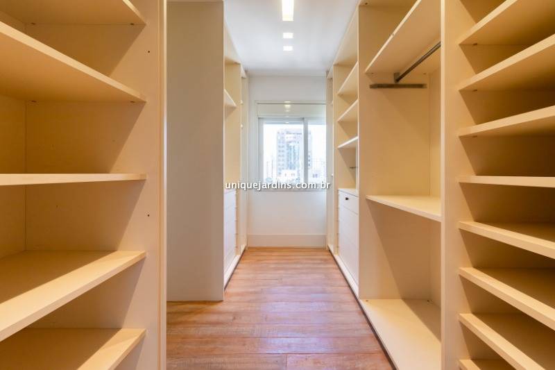 Apartamento à venda na Rua JacuriciItaim Bibi - 999-apartamento-itaim-bibi-sao-paulo-115439-16.jpg