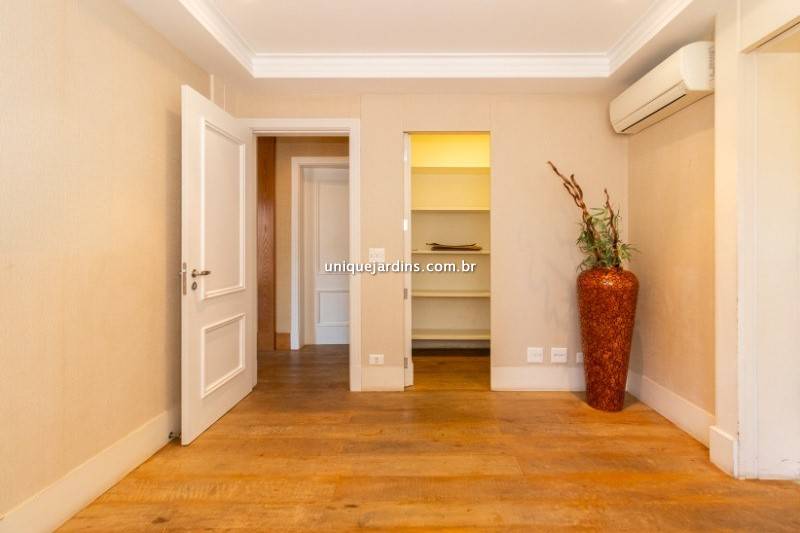 Apartamento à venda na Rua JacuriciItaim Bibi - apartamento-itaim-bibi-sao-paulo-115320-7.jpg