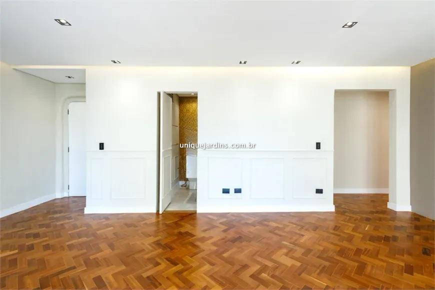 Apartamento à venda na Alameda LorenaJardim América - 999-apartamento-jardim-america-sao-paulo-112437-2.jpg
