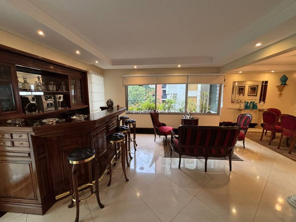 Apartamento à venda na Avenida JacutingaMoema - 999-apartamento-moema-sao-paulo-085025-0.jpg