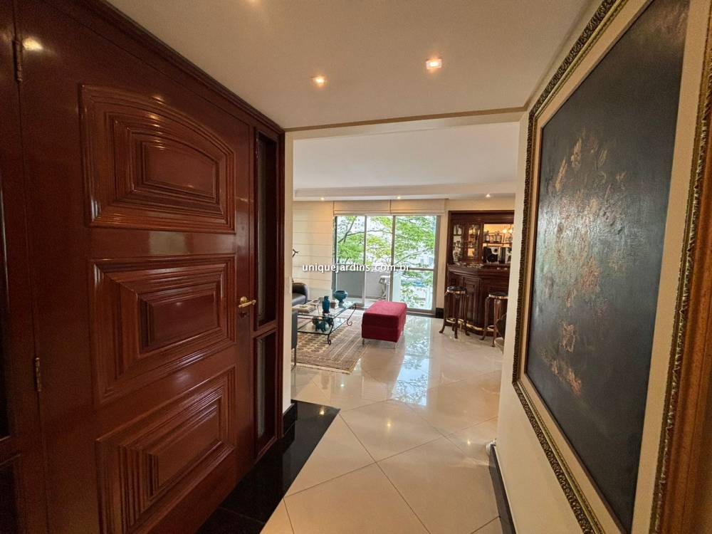 Apartamento à venda na Avenida JacutingaMoema - 999-apartamento-moema-sao-paulo-085025-2.jpg