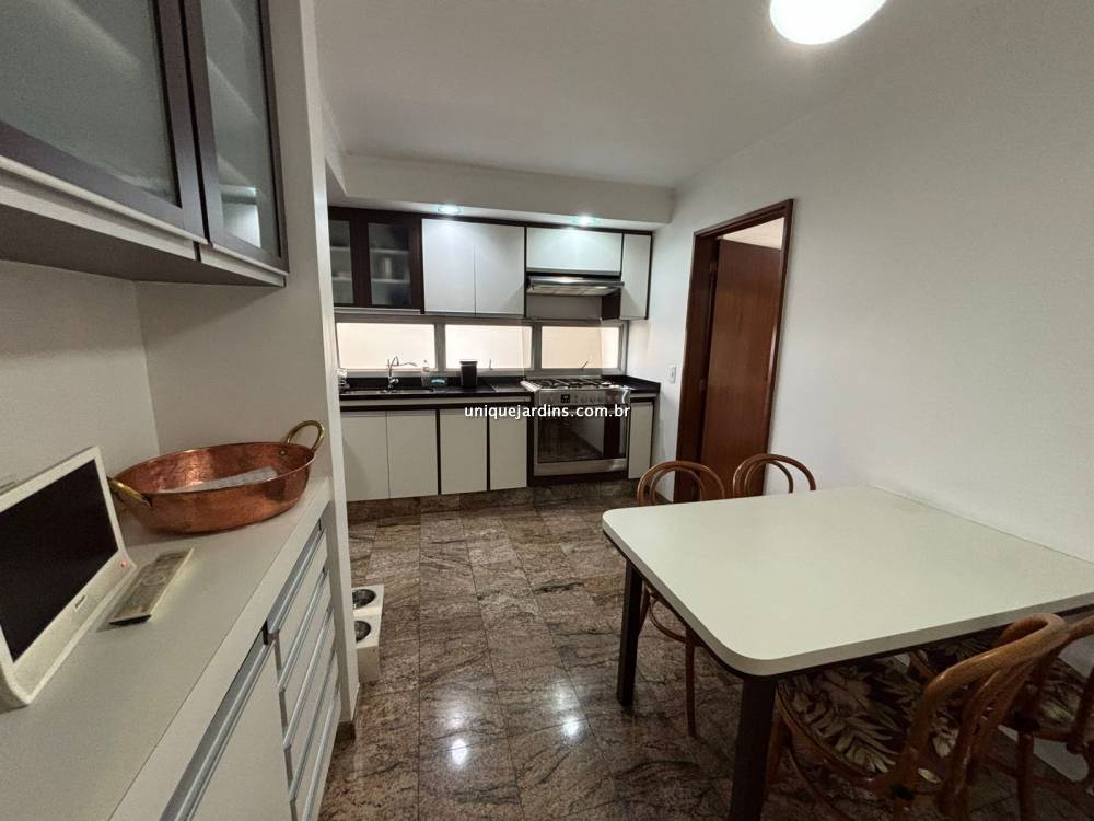 Apartamento à venda na Avenida JacutingaMoema - apartamento-moema-sao-paulo-085009-1.jpg