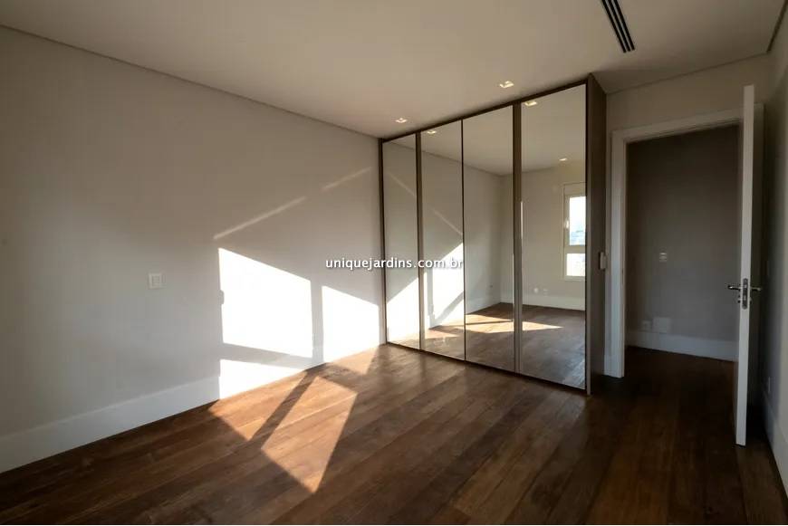 Apartamento à venda na Rua Gomes de CarvalhoVila Olímpia - 999-apartamento-vila-olimpia-sao-paulo-111941-0.jpg