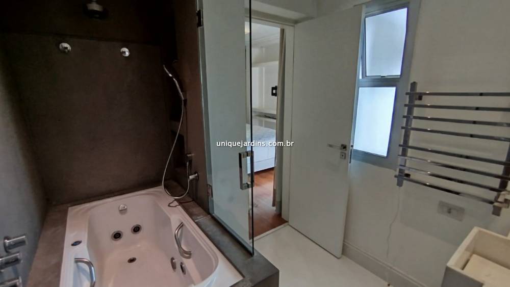 Apartamento à venda na Rua Bela CintraJardim América - 999-apartamento-jardim-america-sao-paulo-123350-10.jpg