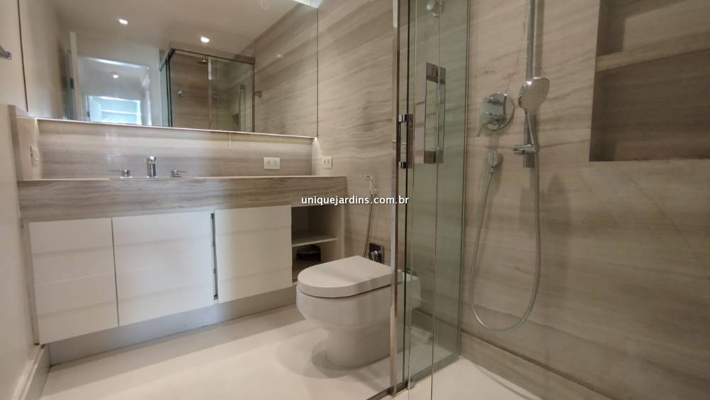 Apartamento à venda na Rua Bela CintraJardim América - 999-apartamento-jardim-america-sao-paulo-123350-13.jpg