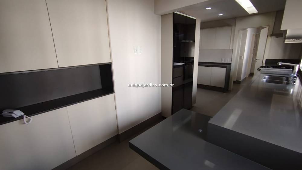 Apartamento à venda na Rua Bela CintraJardim América - 999-apartamento-jardim-america-sao-paulo-140346-8.jpg