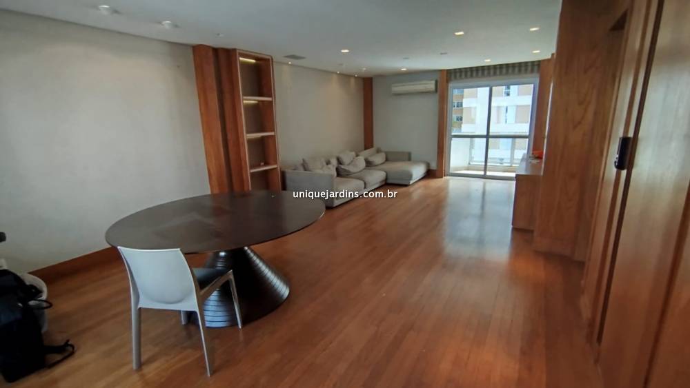 Apartamento à venda na Rua Bela CintraJardim América - apartamento-jardim-america-sao-paulo-123246-1.jpg