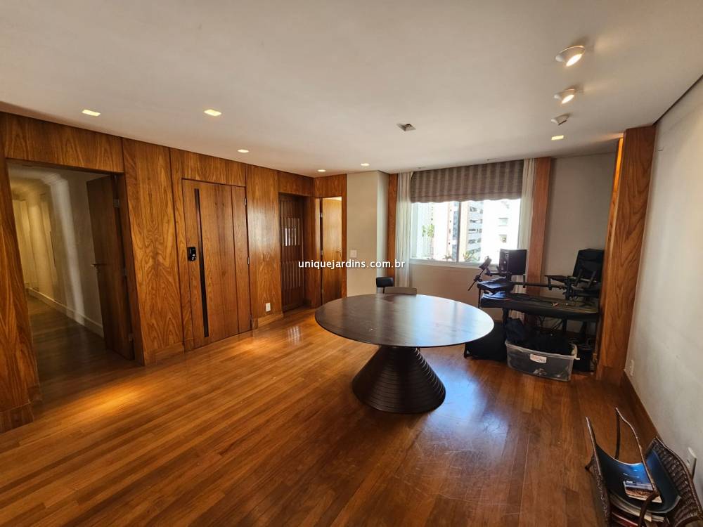 Apartamento à venda na Rua Bela CintraJardim América - apartamento-jardim-america-sao-paulo-123247-9.jpg