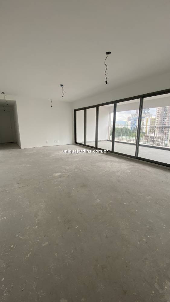 Apartamento à venda na Rua ApinajésPerdizes - 999-apartamento-perdizes-sao-paulo-140903-1.jpg