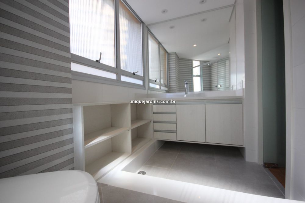 Apartamento para alugar na Avenida JuritiMoema - 999-134115-3.jpg