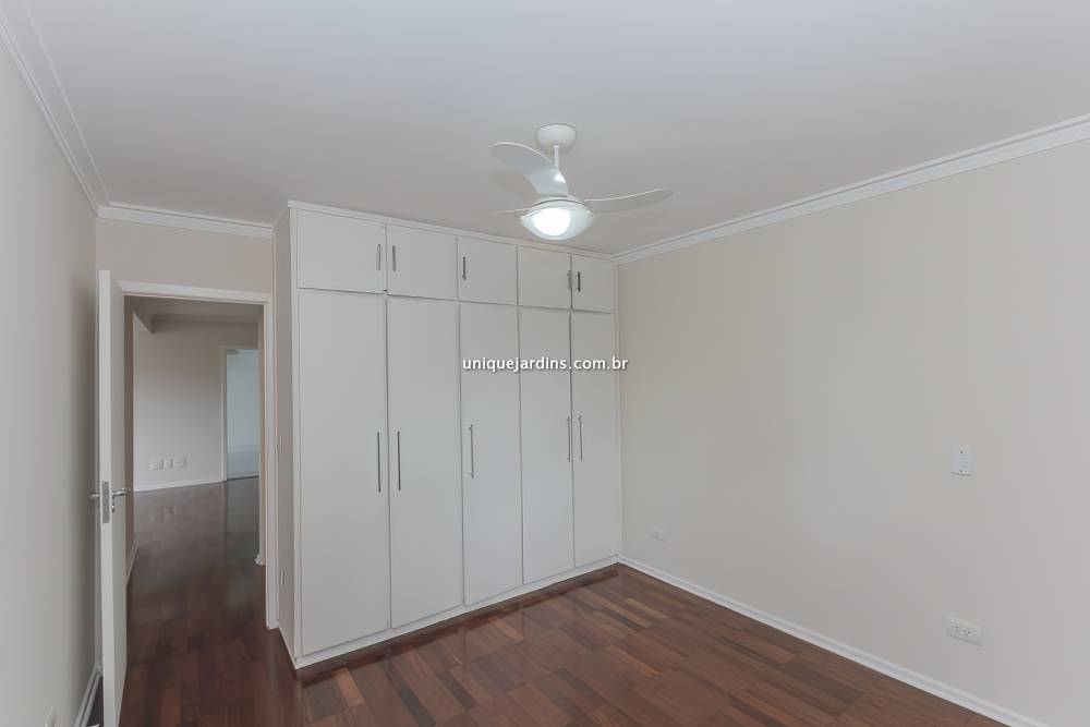 Apartamento à venda na Rua Luís DiasItaim Bibi - apartamento-itaim-bibi-sao-paulo-095652-11.jpg