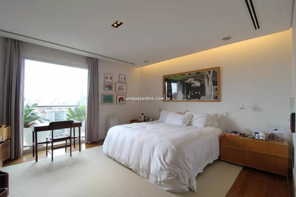 Apartamento à venda na Rua JacuriciItaim Bibi - 999-apartamento-itaim-bibi-sao-paulo-131919-2.jpg