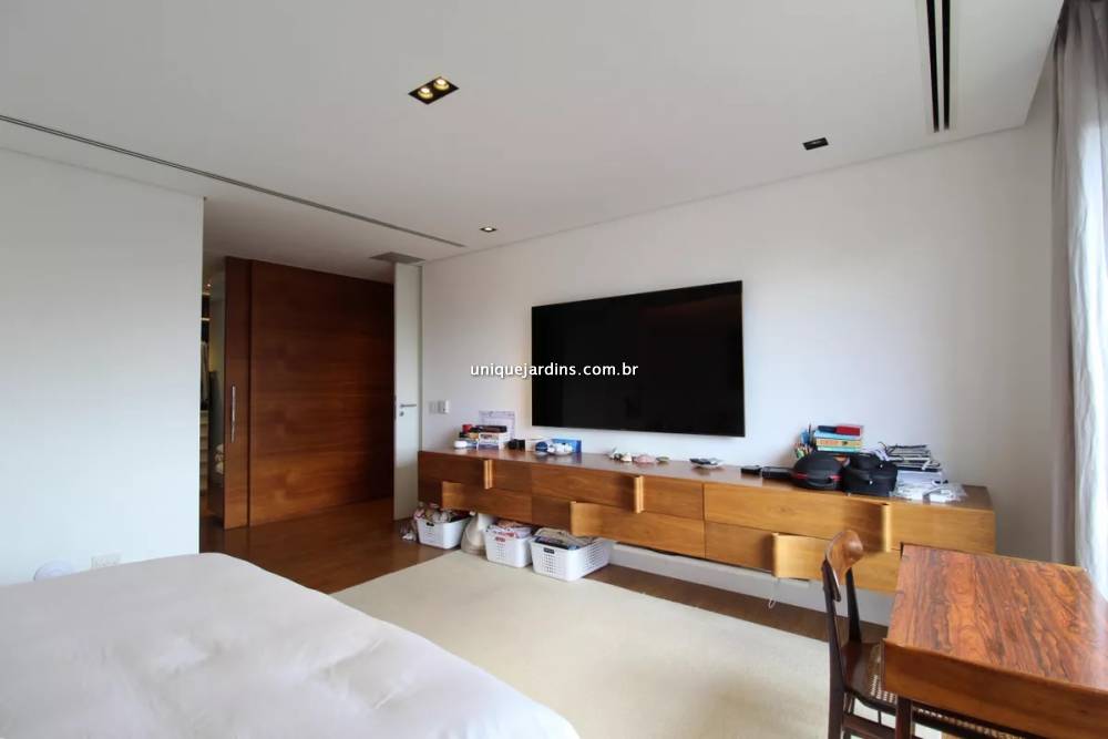 Apartamento à venda na Rua JacuriciItaim Bibi - 999-apartamento-itaim-bibi-sao-paulo-131919-3.jpg