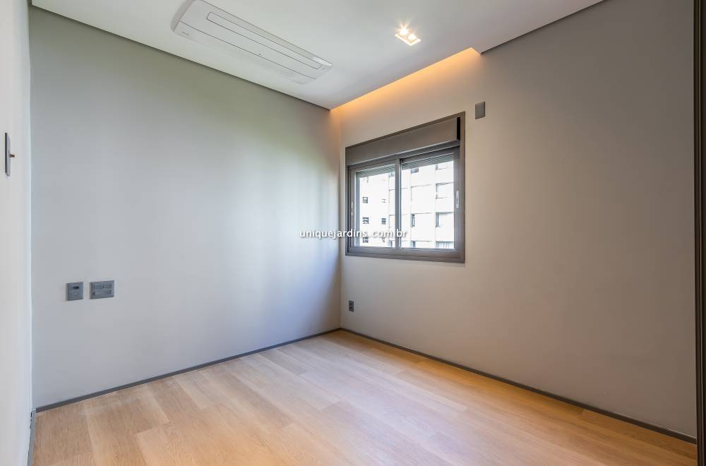 Apartamento à venda na Rua ItacemaItaim Bibi - 999-apartamento-itaim-bibi-sao-paulo-154511-3.jpg