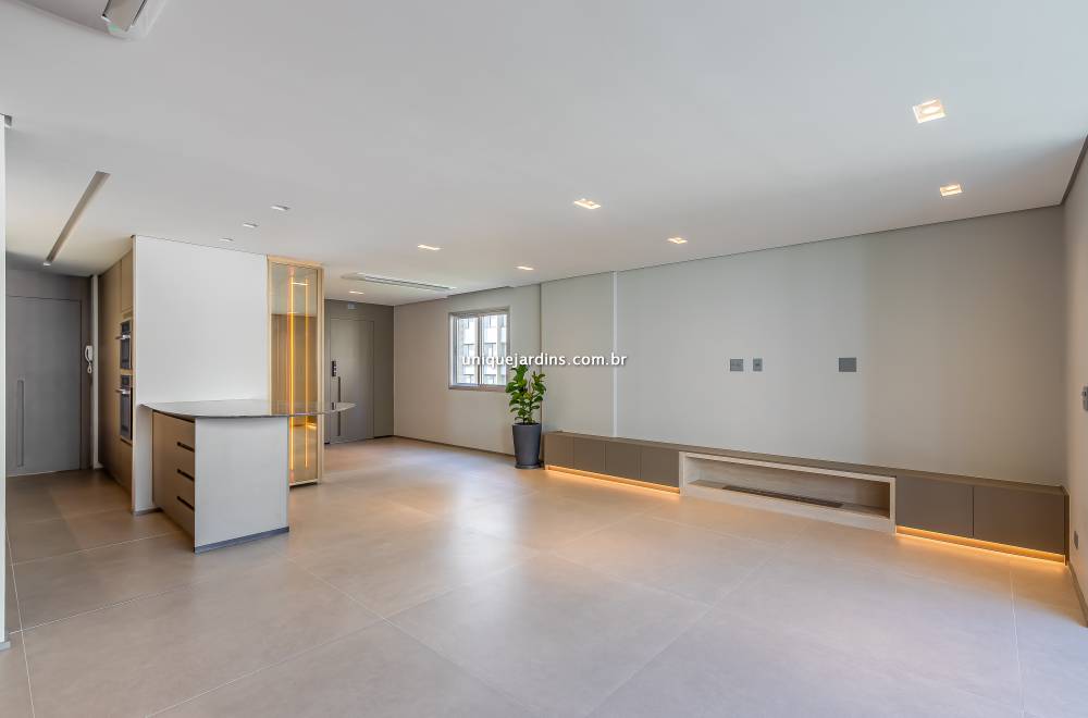 Apartamento à venda na Rua ItacemaItaim Bibi - apartamento-itaim-bibi-sao-paulo-154447-10.jpg