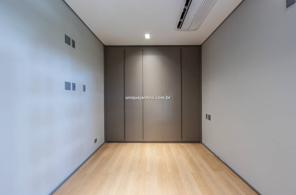 Apartamento à venda na Rua ItacemaItaim Bibi - apartamento-itaim-bibi-sao-paulo-154451-16.jpg