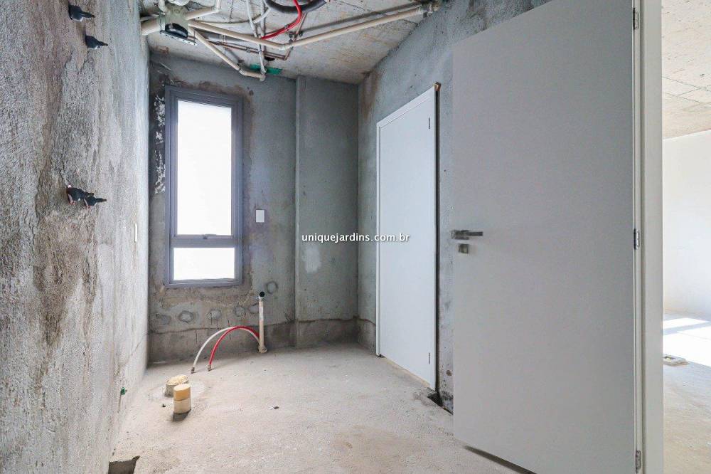 Apartamento à venda na Rua Paes de AraújoItaim Bibi - 999-apartamento-itaim-bibi-sao-paulo-140930-0.jpg