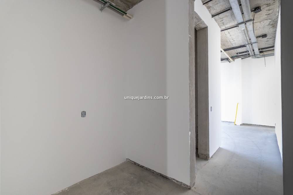 Apartamento à venda na Avenida Hélio PellegrinoVila Nova Conceição - 999-apartamento-vila-nova-conceicao-sao-paulo-105744-1.jpg