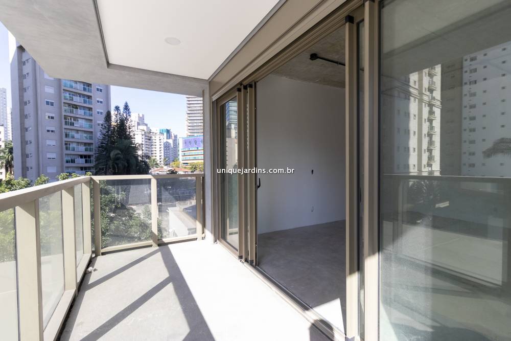 Apartamento à venda na Avenida Hélio PellegrinoVila Nova Conceição - 999-apartamento-vila-nova-conceicao-sao-paulo-105746-6.jpg