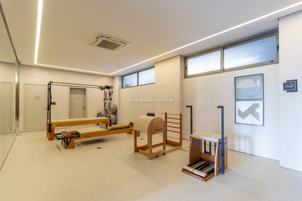 Apartamento à venda na Avenida Hélio PellegrinoVila Nova Conceição - 999-apartamento-vila-nova-conceicao-sao-paulo-105808-6.jpg